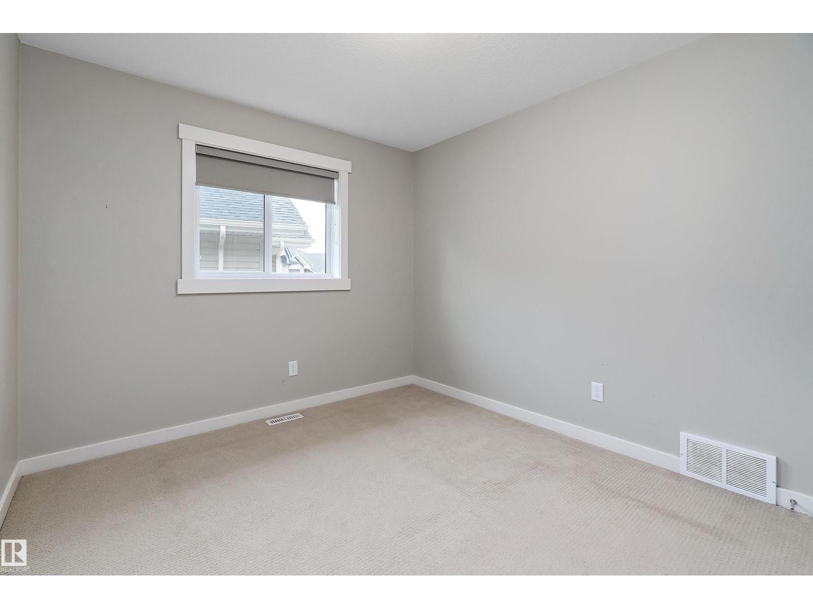 1035 158 ST SW - 38