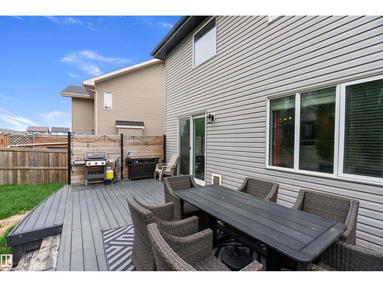 1035 158 ST SW - 42