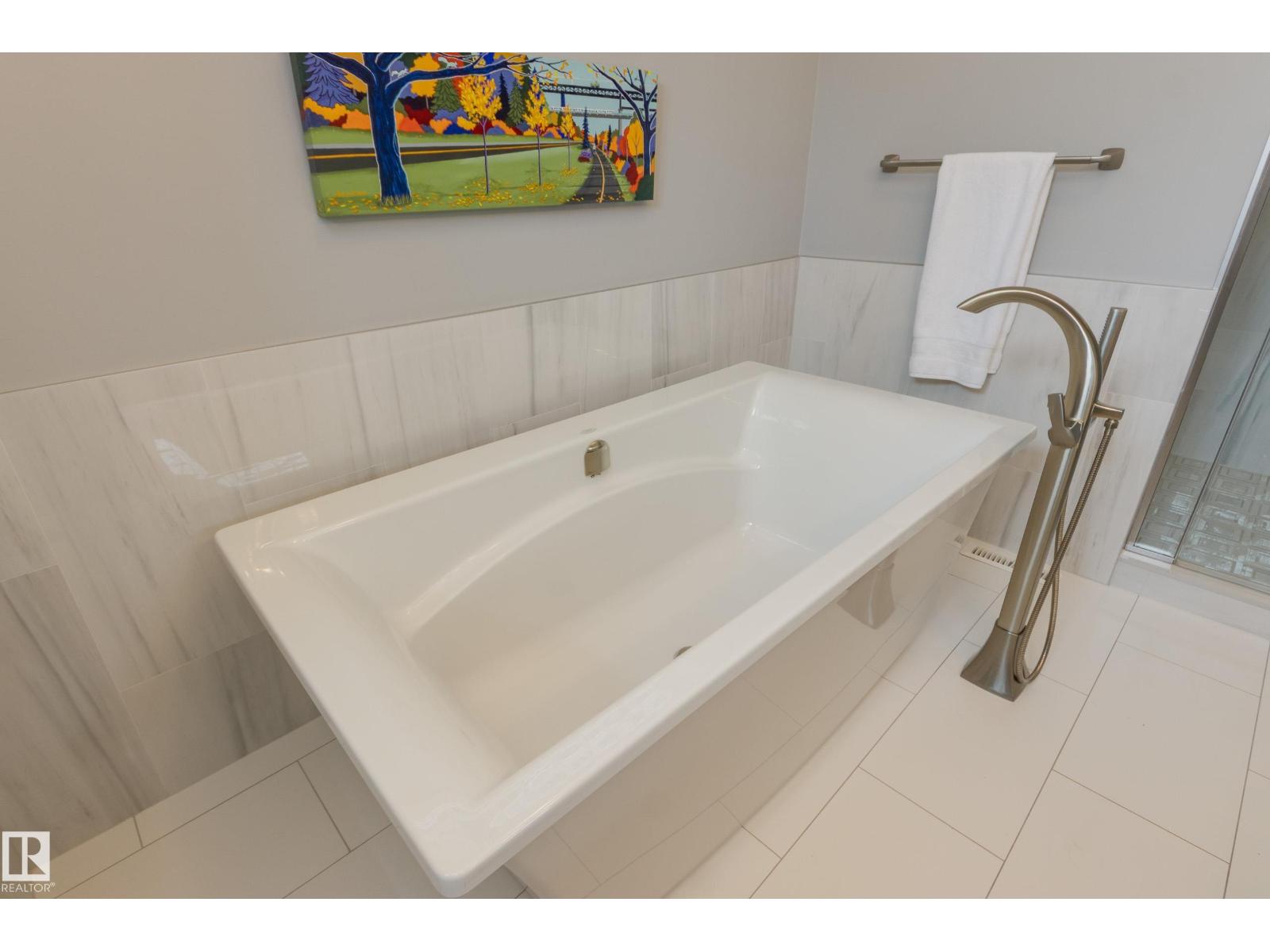 9307 147 ST NW - 28