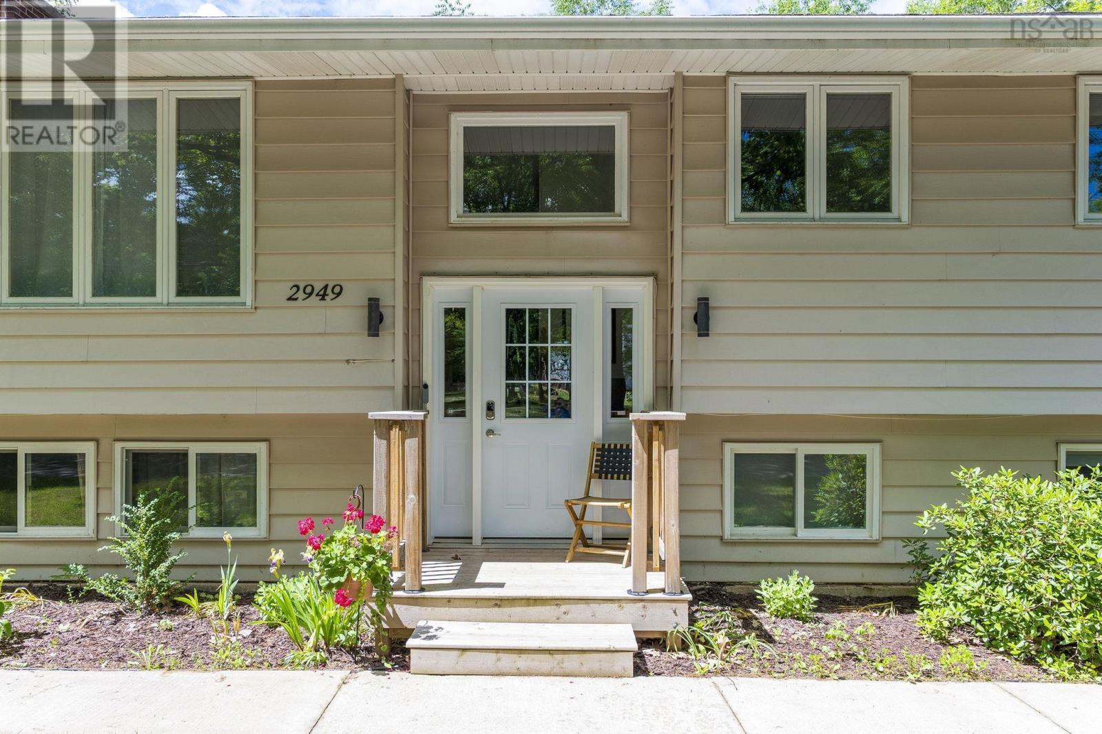 2949 Lovett Road - 2