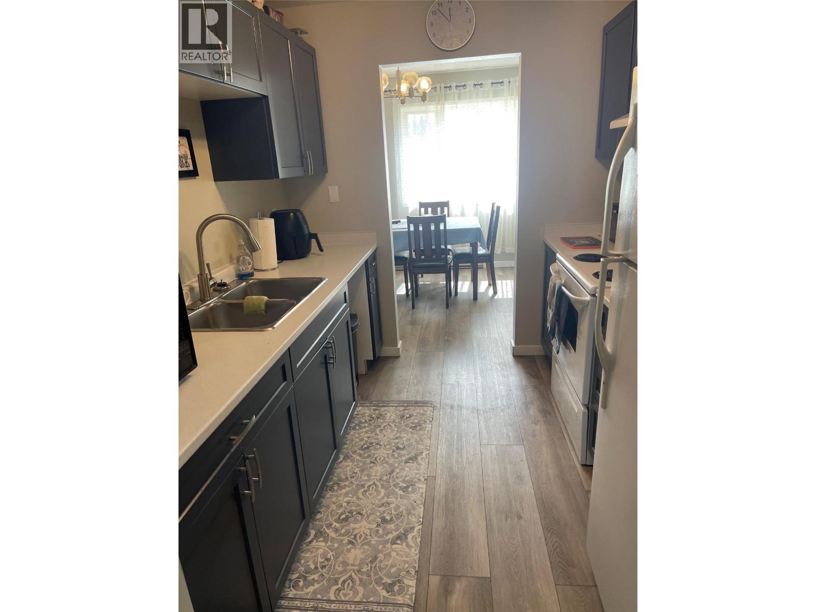 #113 320 NORTHGATE Street - 3