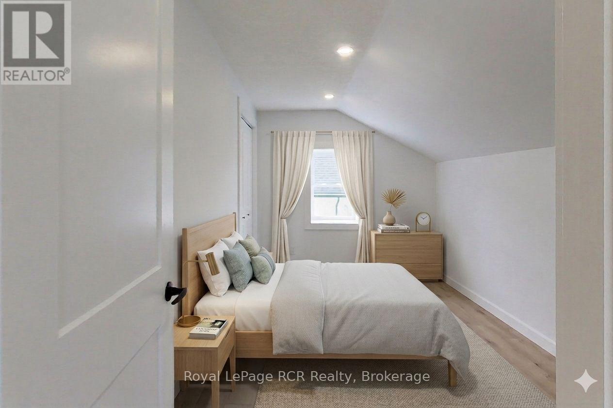 563 7TH AVENUE - 39