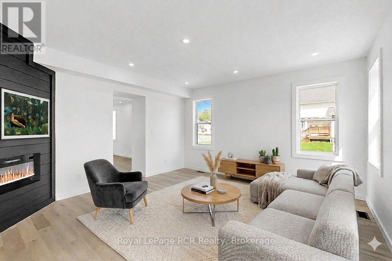 563 7TH AVENUE - 25