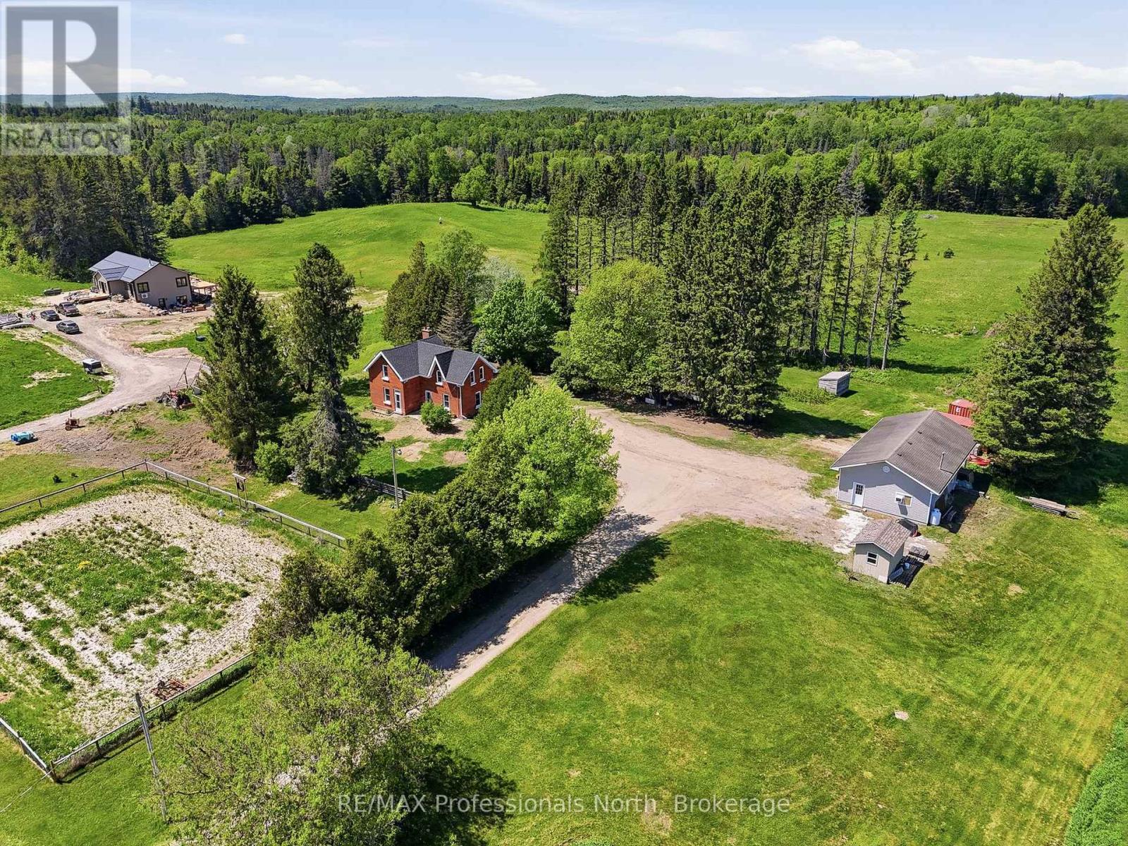 230 PICKEREL & JACK LAKE ROAD - 25