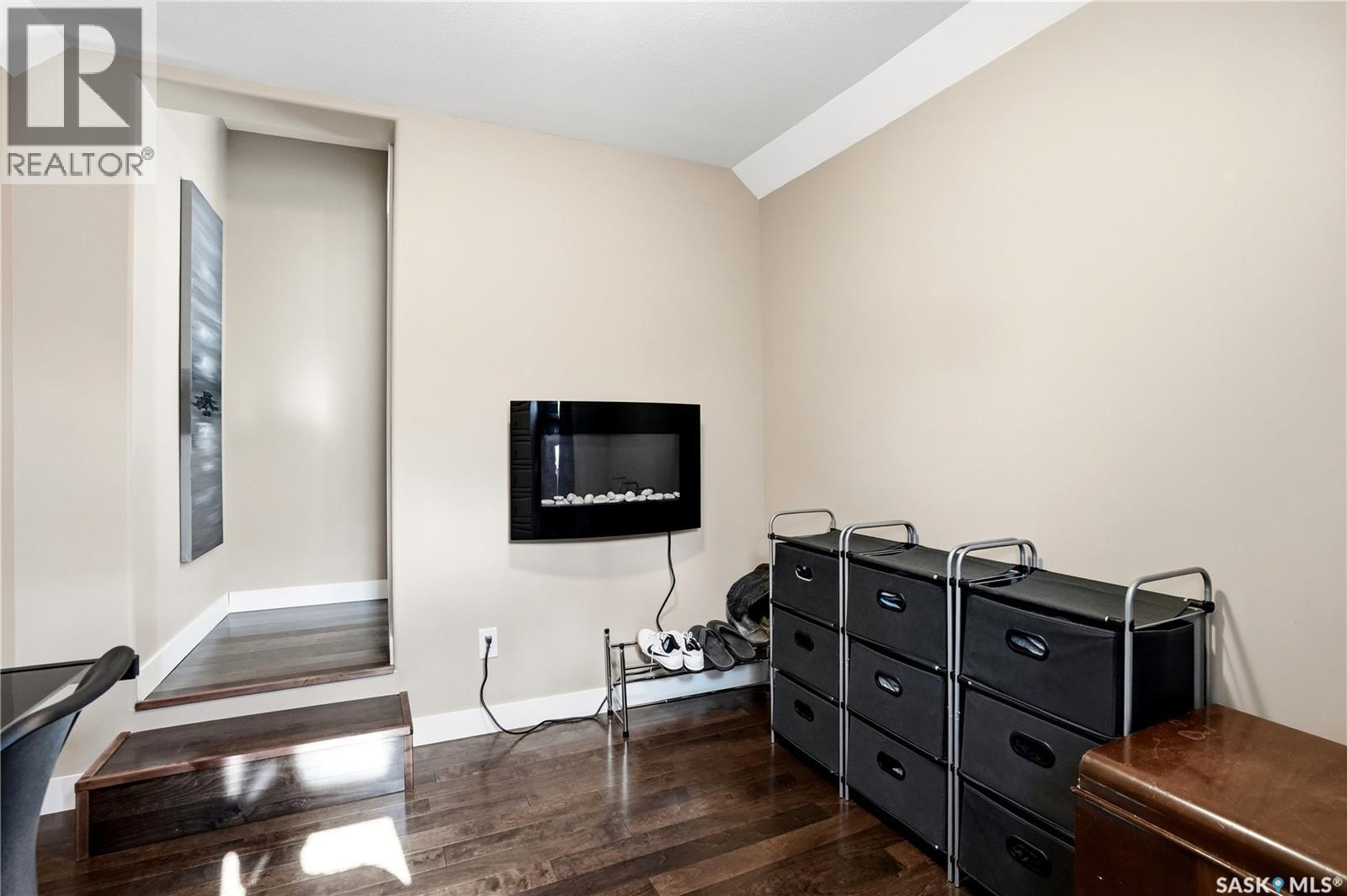 218 Lansdowne STREET E - 23