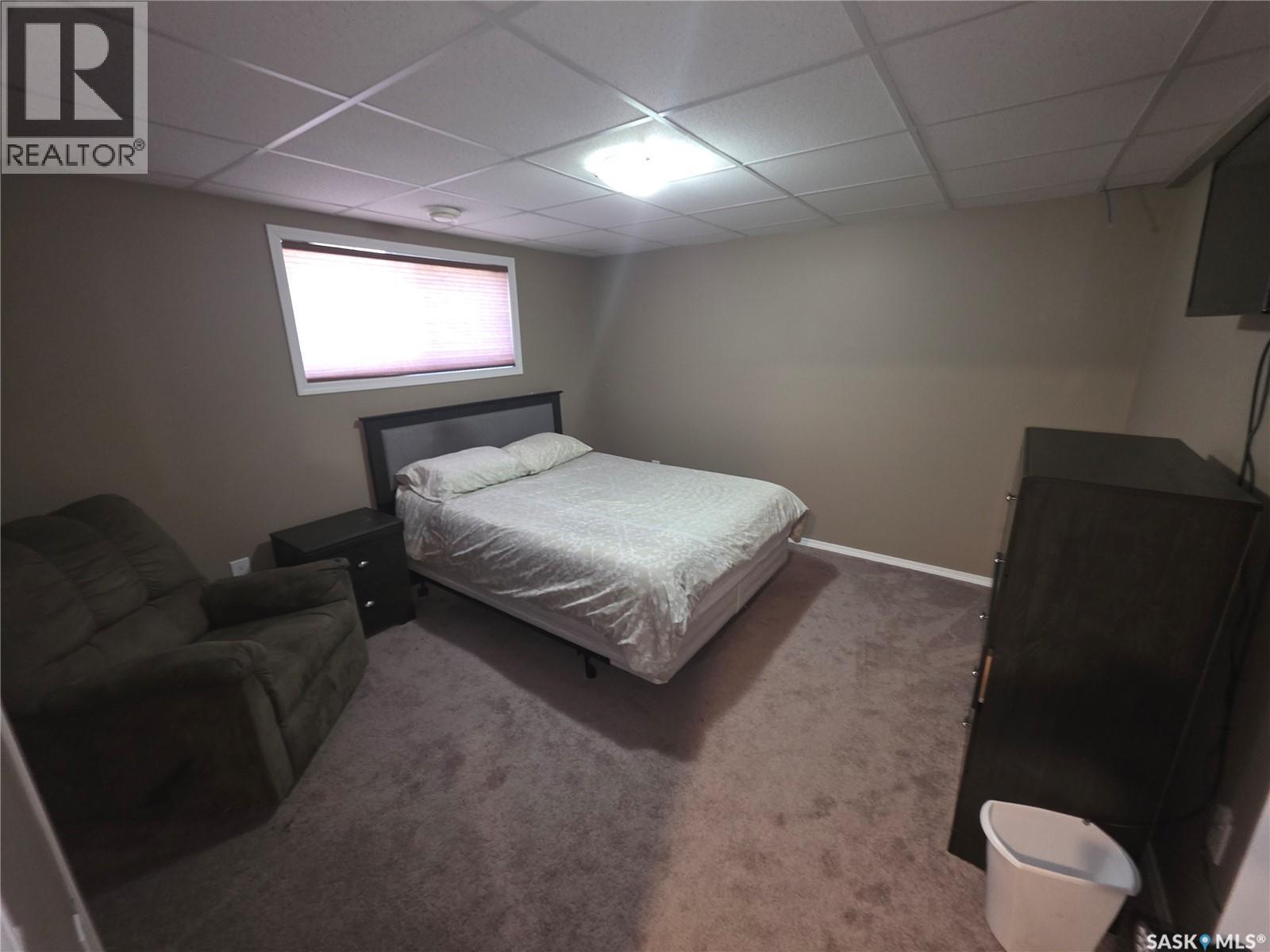 #716 Columbia AVENUE - 11