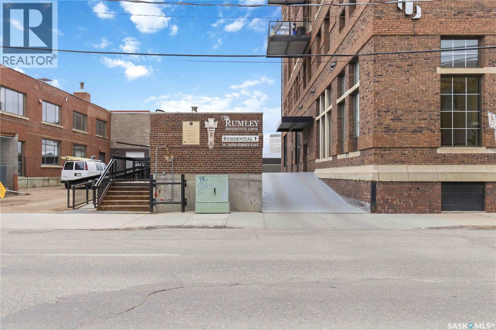 #404 73 24th STREET E - Image 2