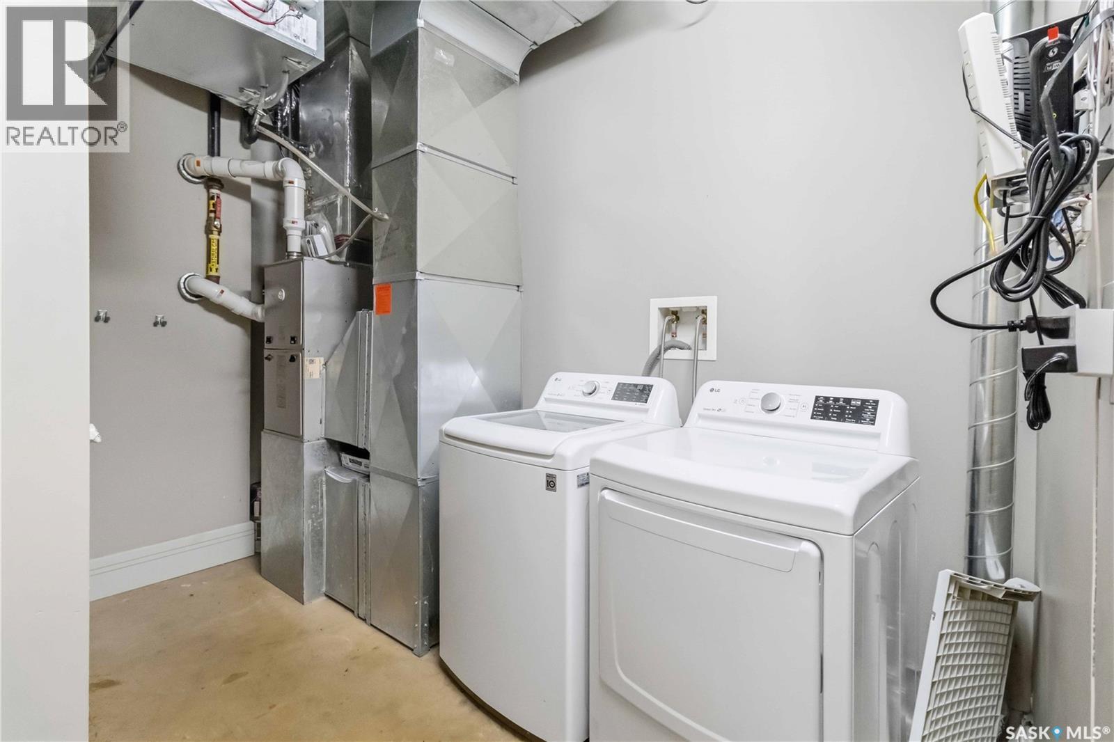 #404 73 24th STREET E - 26