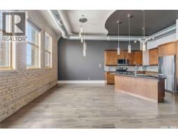 Foyer - 404 73 24th Street E, Saskatoon, SK S7K0K3 Photo 8