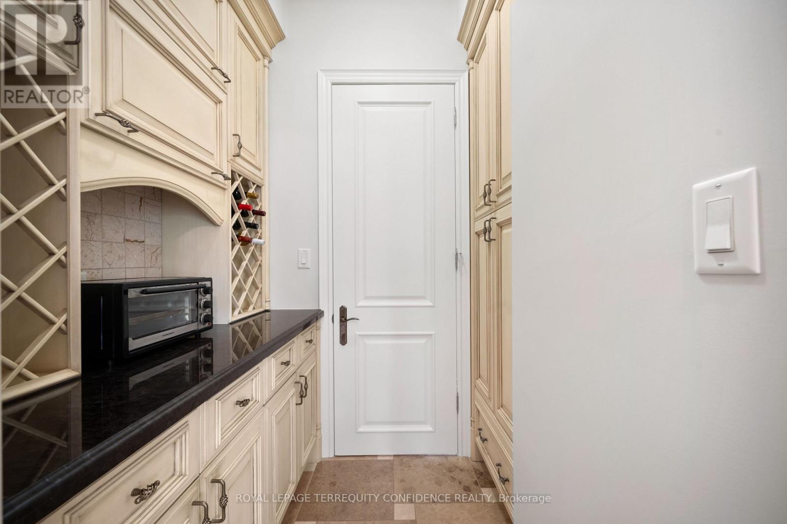 466A ELLERSLIE AVENUE - 12