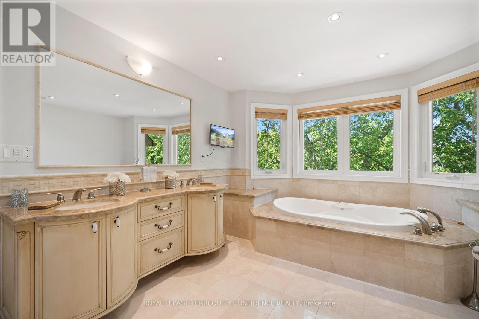 466A ELLERSLIE AVENUE - 25