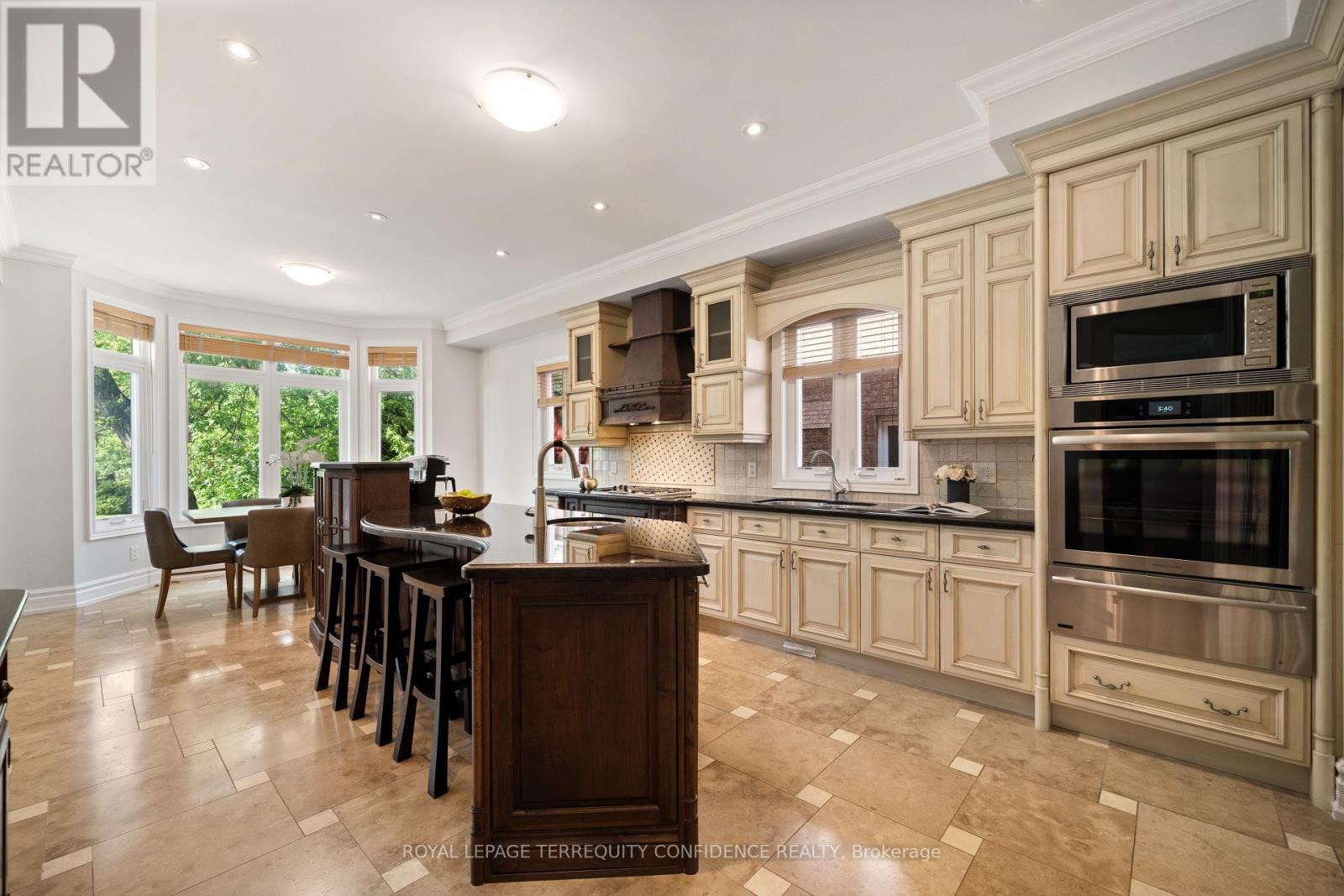 466A ELLERSLIE AVENUE - 8