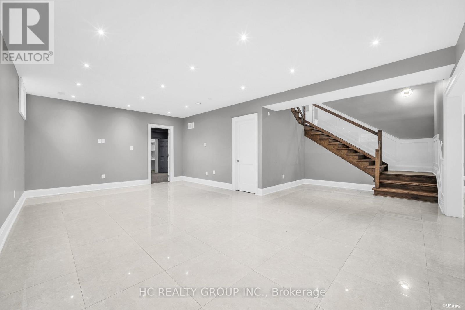 15 BEVDALE ROAD - 42