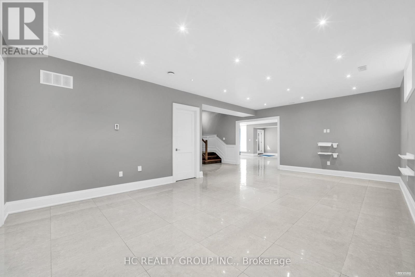 15 BEVDALE ROAD - 44