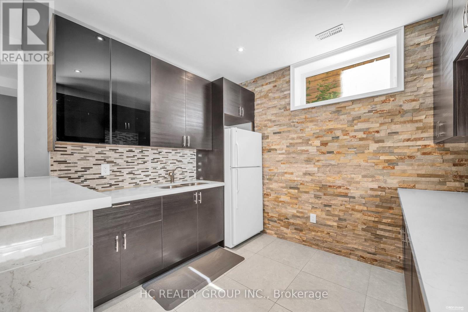15 BEVDALE ROAD - 46