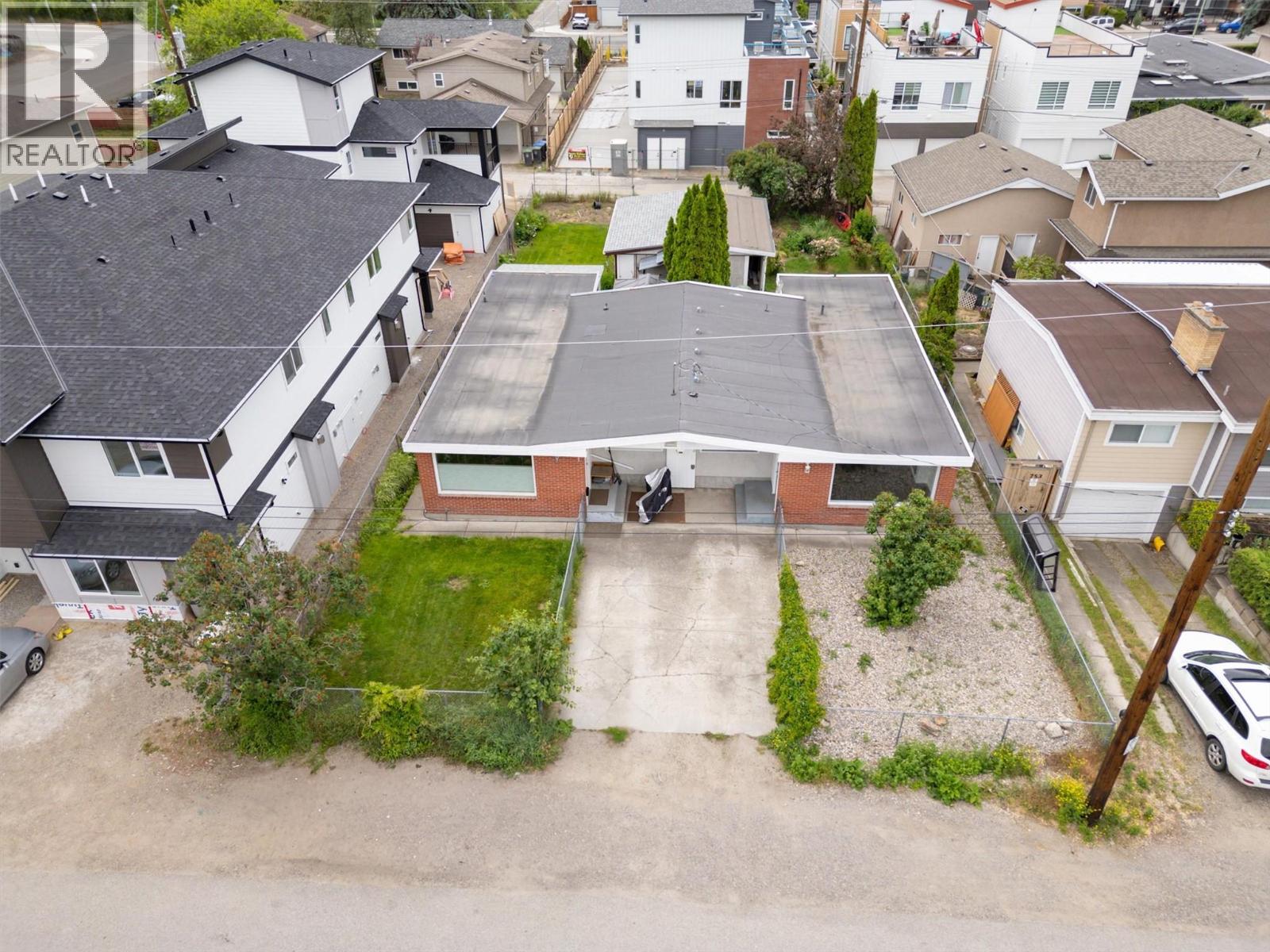  763 Kinnear Avenue, Kelowna