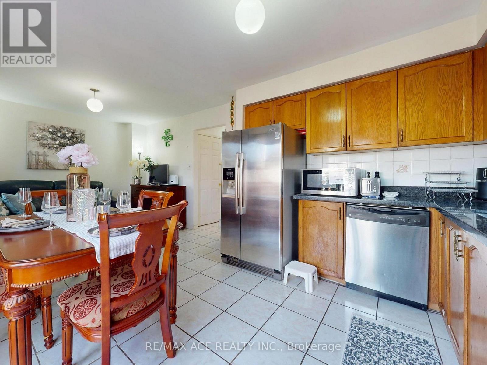 159 HEALE AVENUE - 12