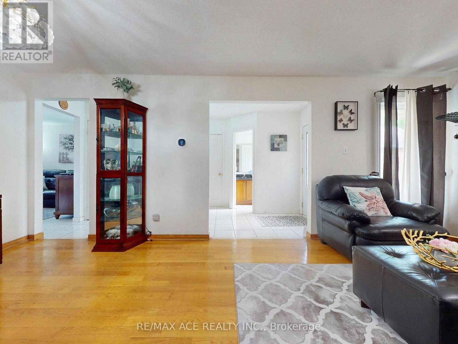 159 HEALE AVENUE - 6