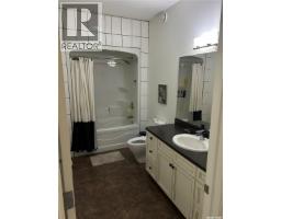 1451 1st Avenue Nw, Weyburn, SK S4H3E3 Photo 37