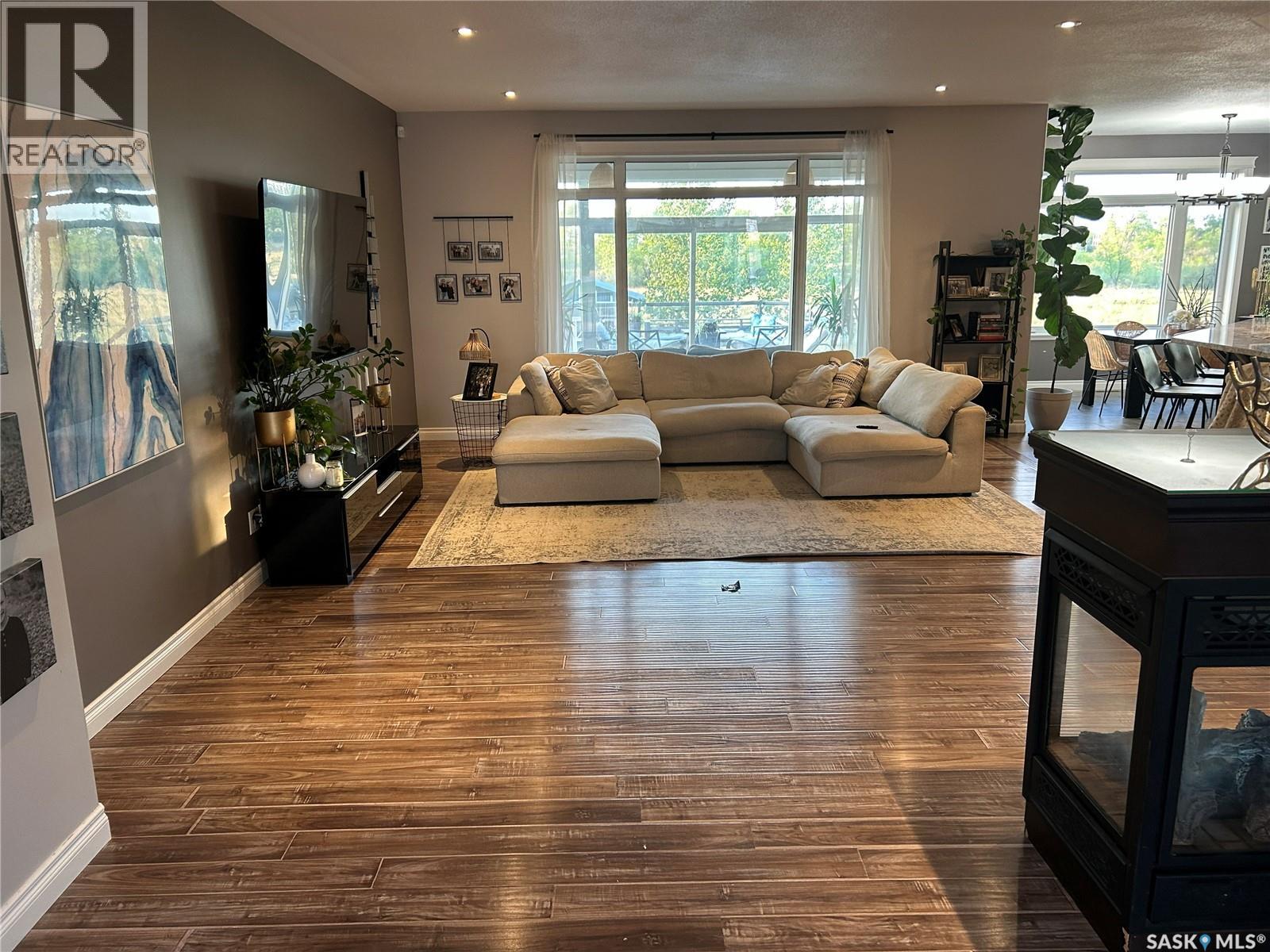 1451 1st AVENUE NW - 18