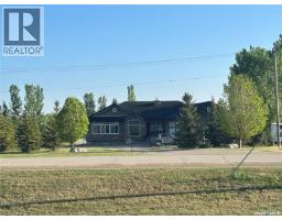 Laundry room - 1451 1st Avenue Nw, Weyburn, SK S4H3E3 Photo 6
