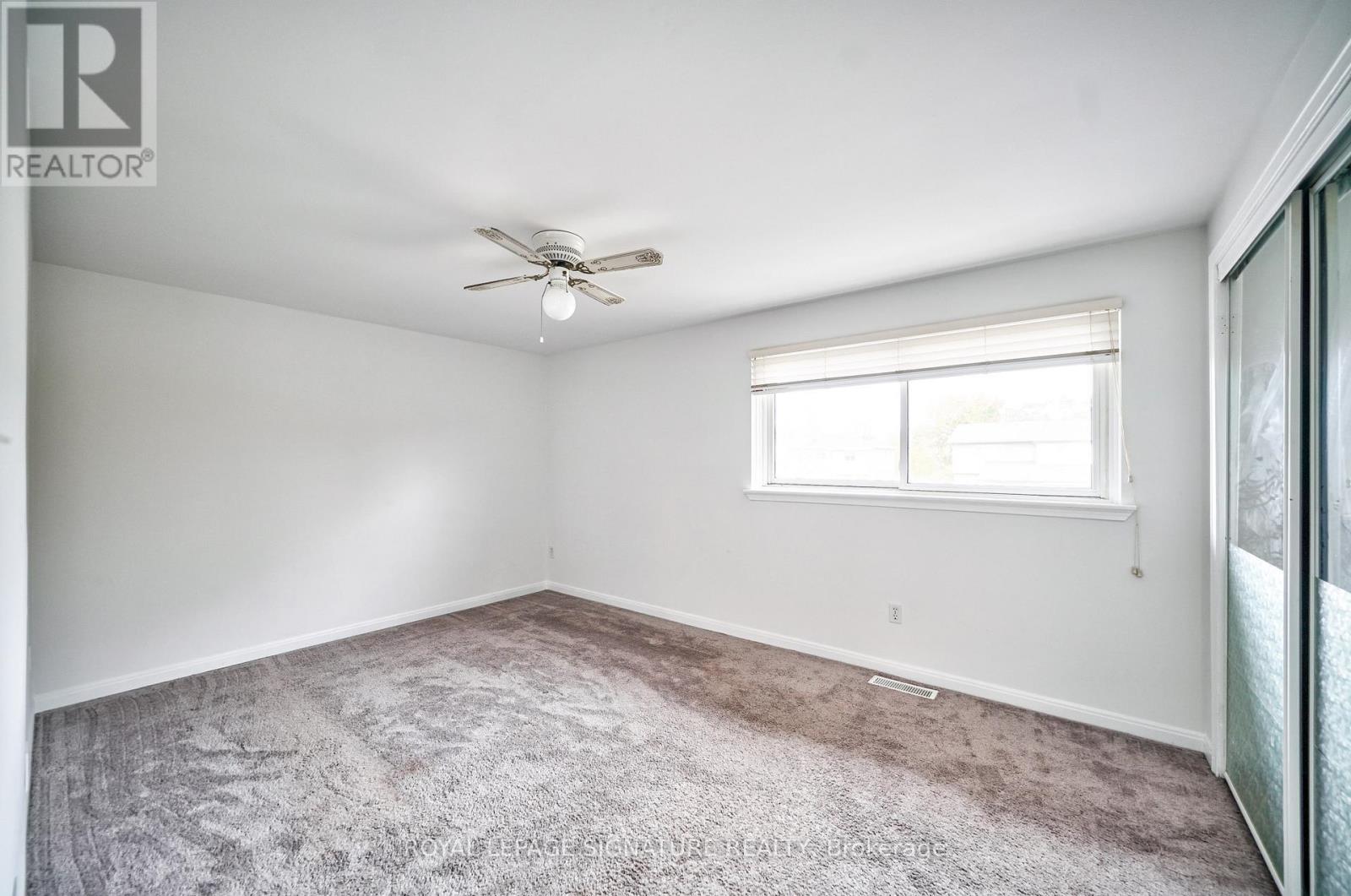 16 CHRISTIE CRESCENT - 22