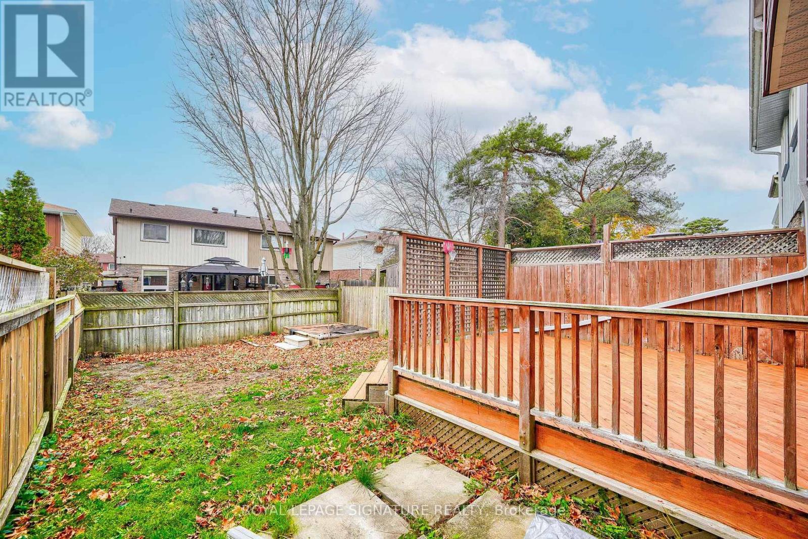 16 CHRISTIE CRESCENT - 28