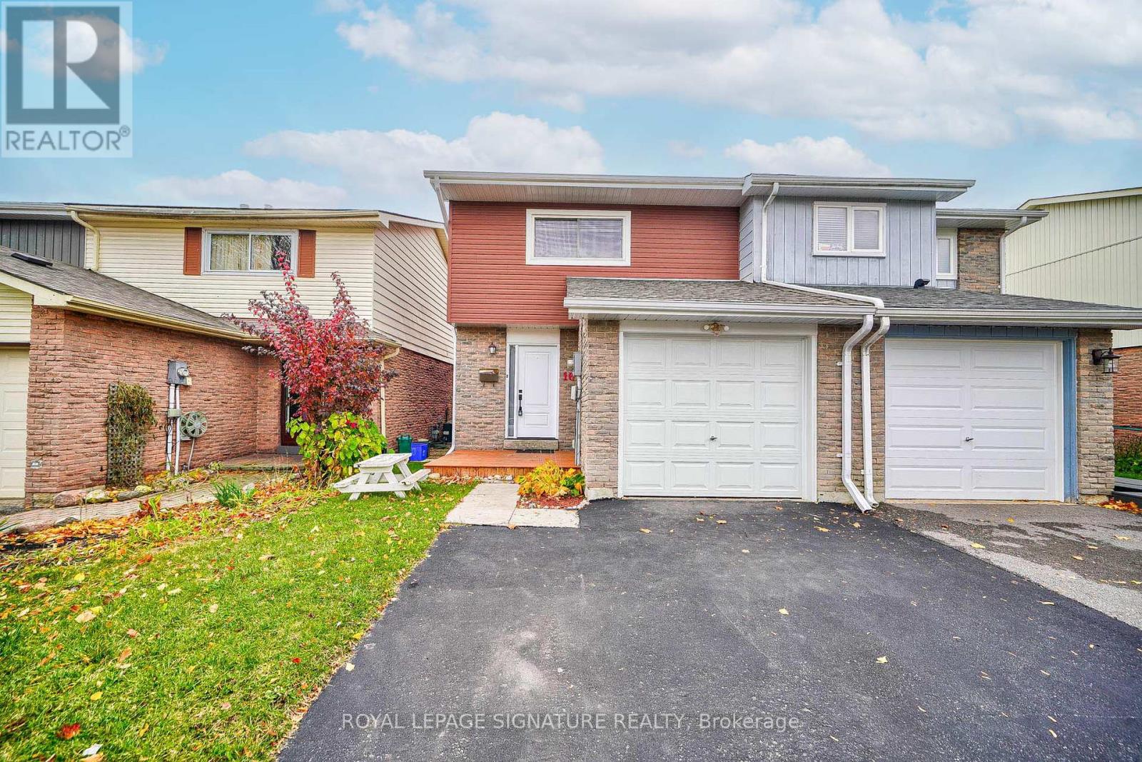 16 CHRISTIE CRESCENT - 32