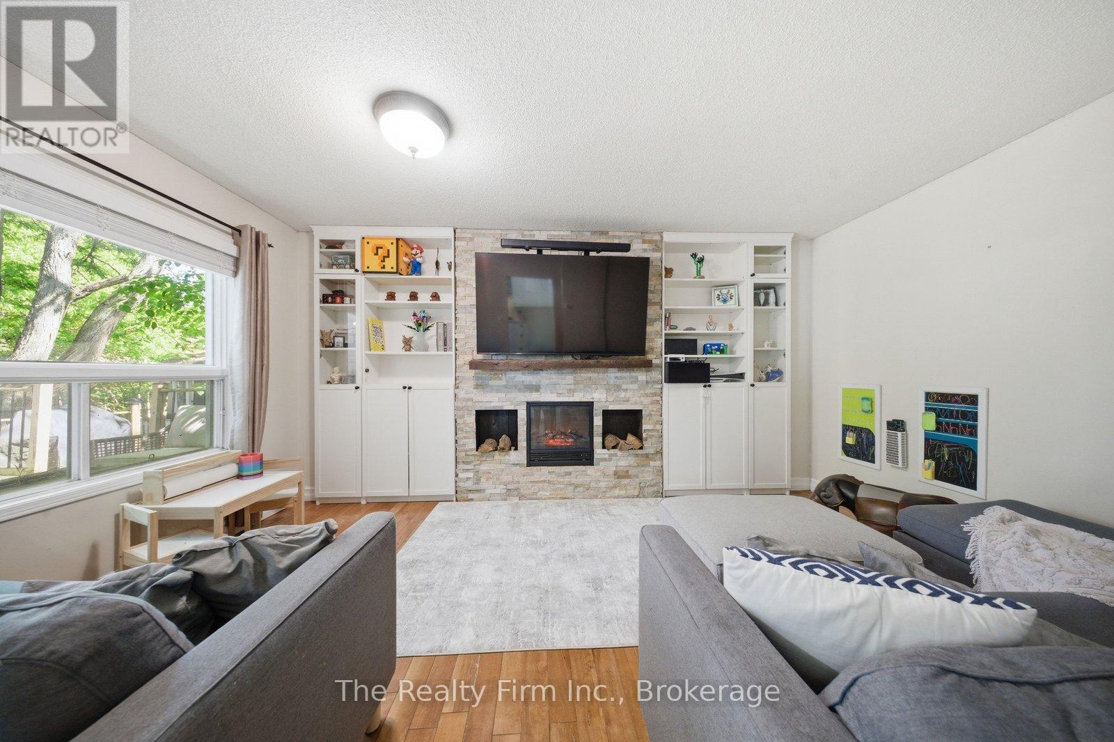 125 ANDERSON STREET - 16