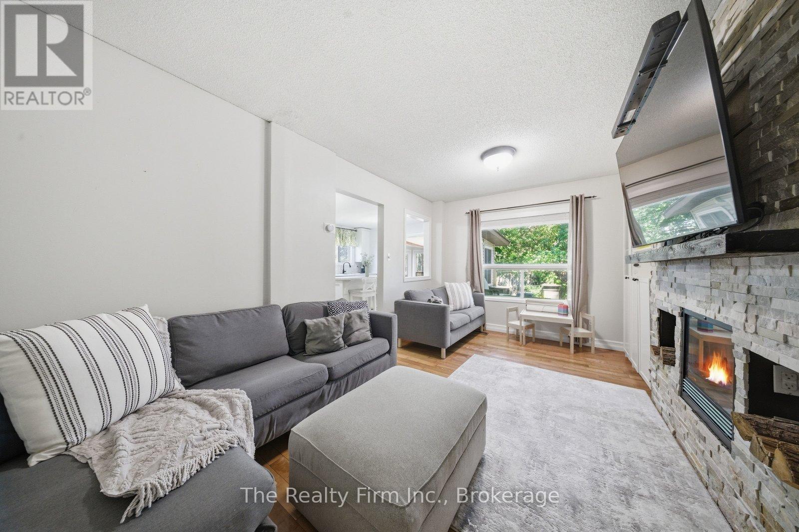 125 ANDERSON STREET - 17