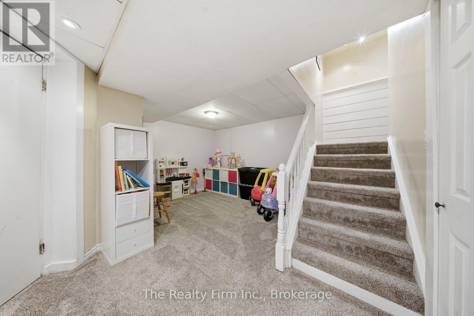 125 ANDERSON STREET - 27