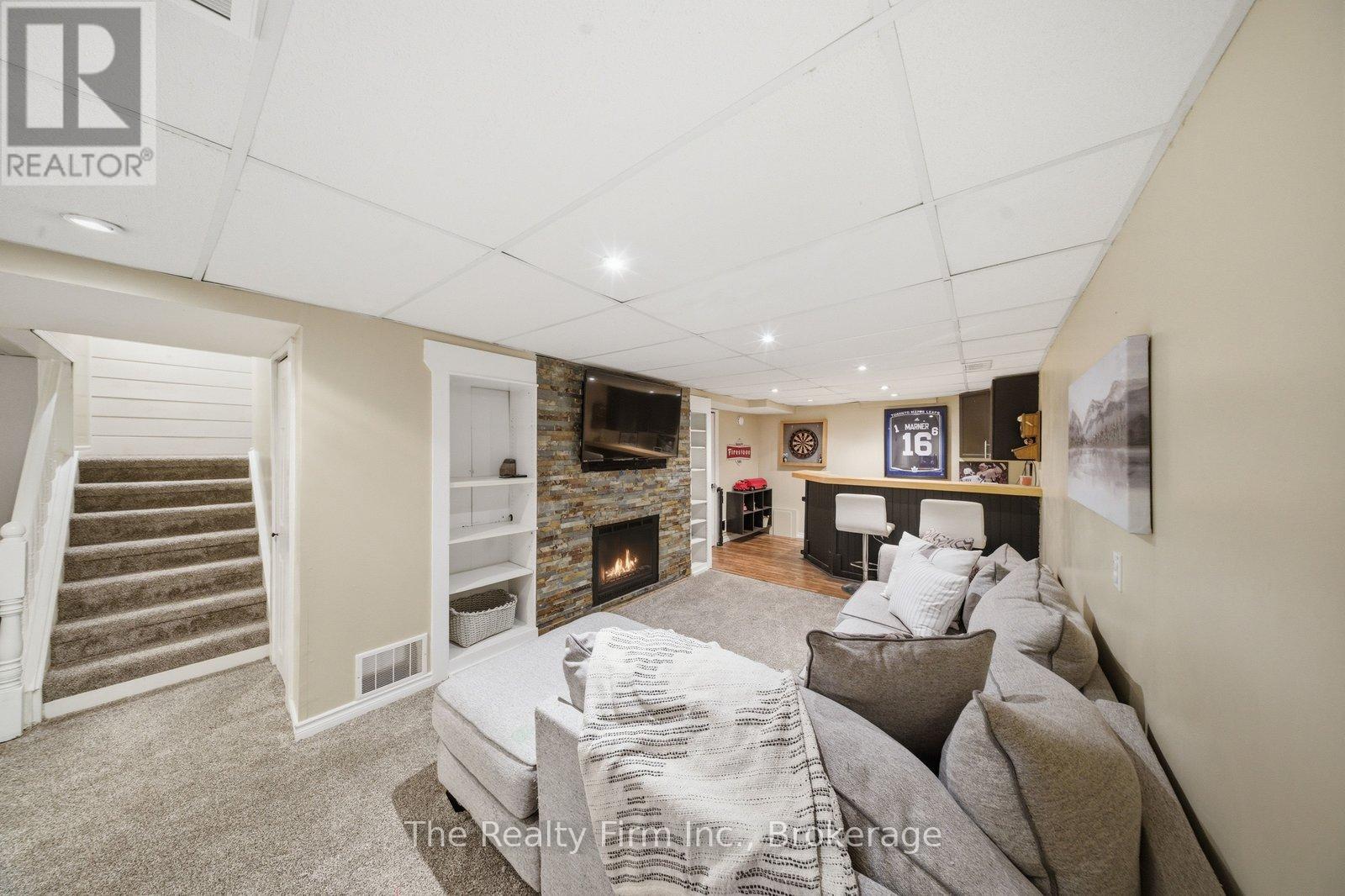 125 ANDERSON STREET - 29