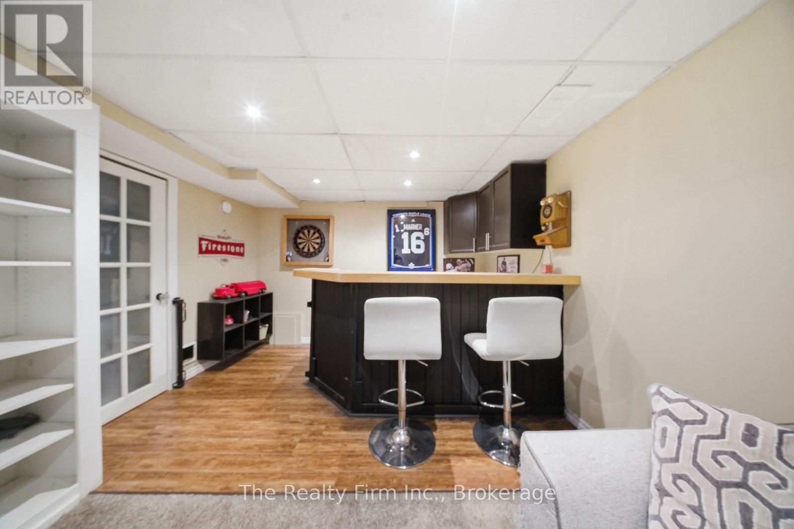 125 ANDERSON STREET - 33