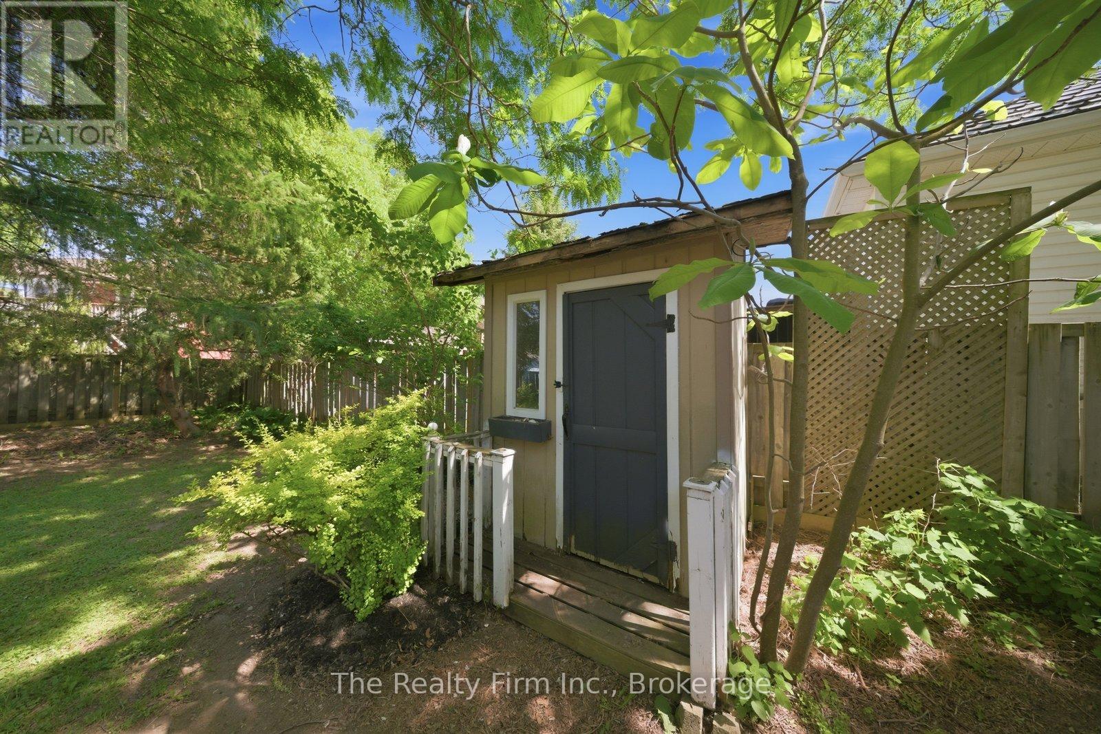 125 ANDERSON STREET - 43
