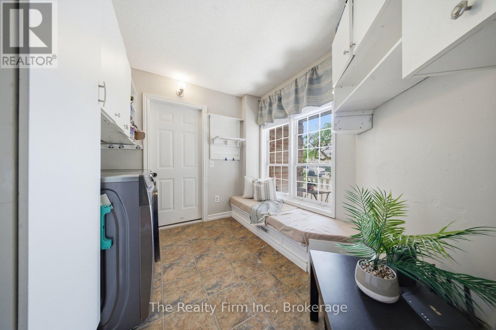 125 ANDERSON STREET - 6