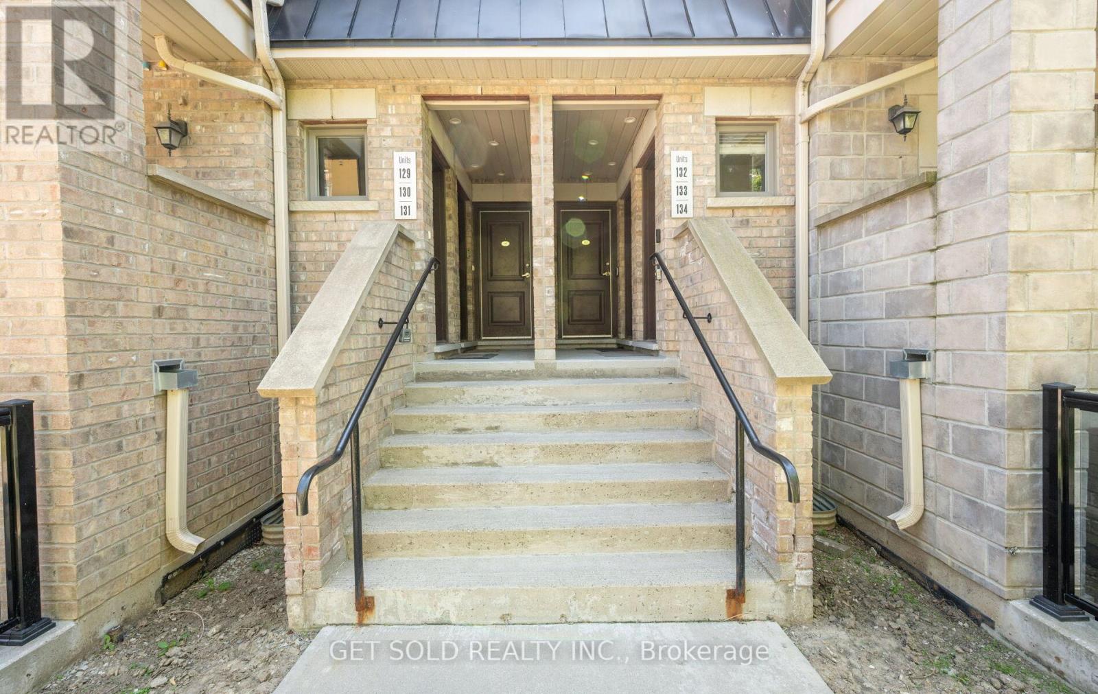 #132 80 PARROTTA DRIVE - Image 2