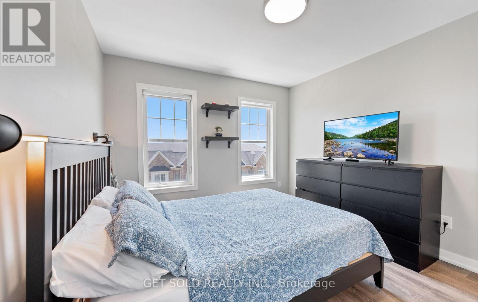 #132 80 PARROTTA DRIVE - 31