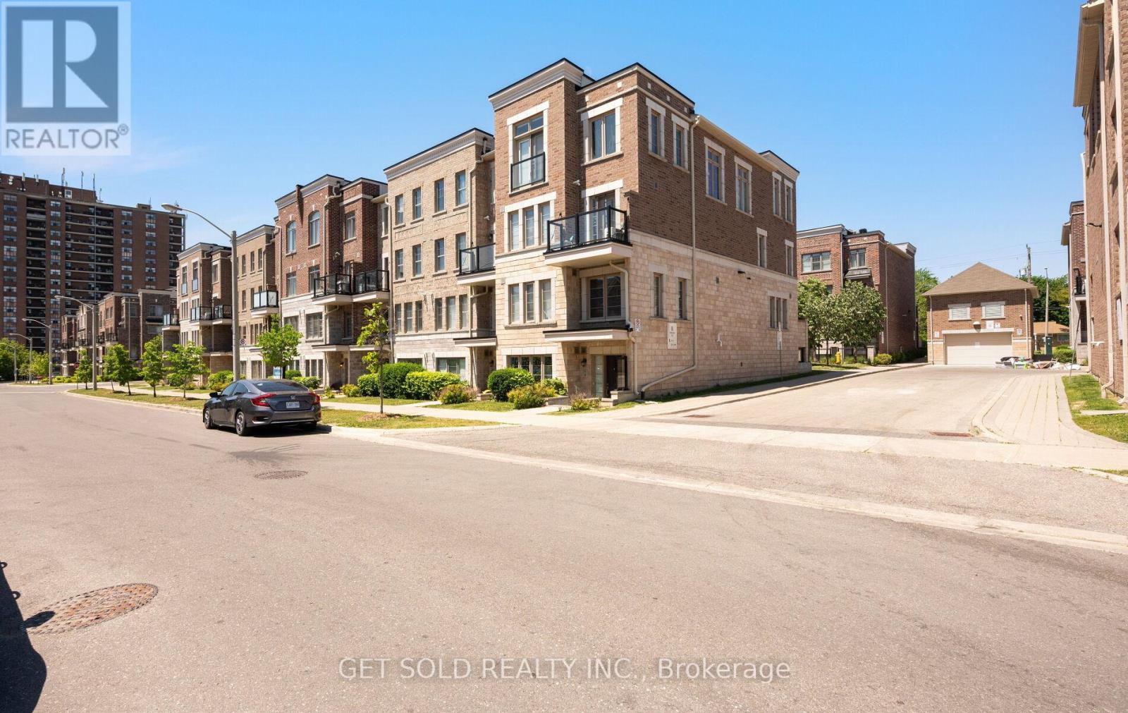 #132 80 PARROTTA DRIVE - 47