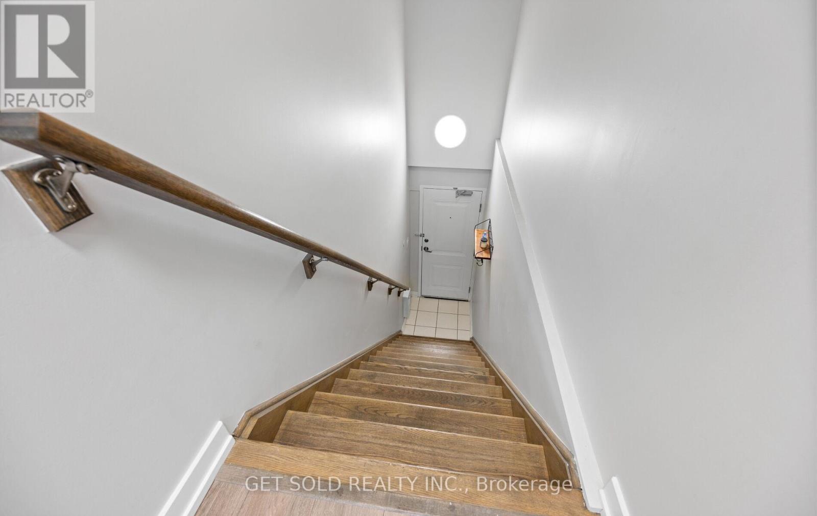 #132 80 PARROTTA DRIVE - 7