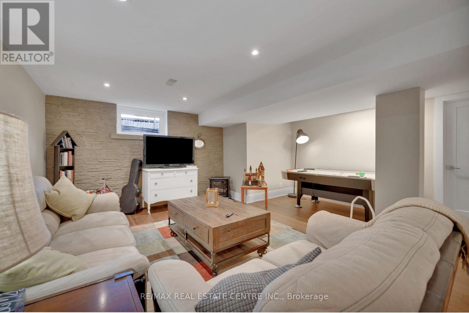 714 GEORGE STREET - 31