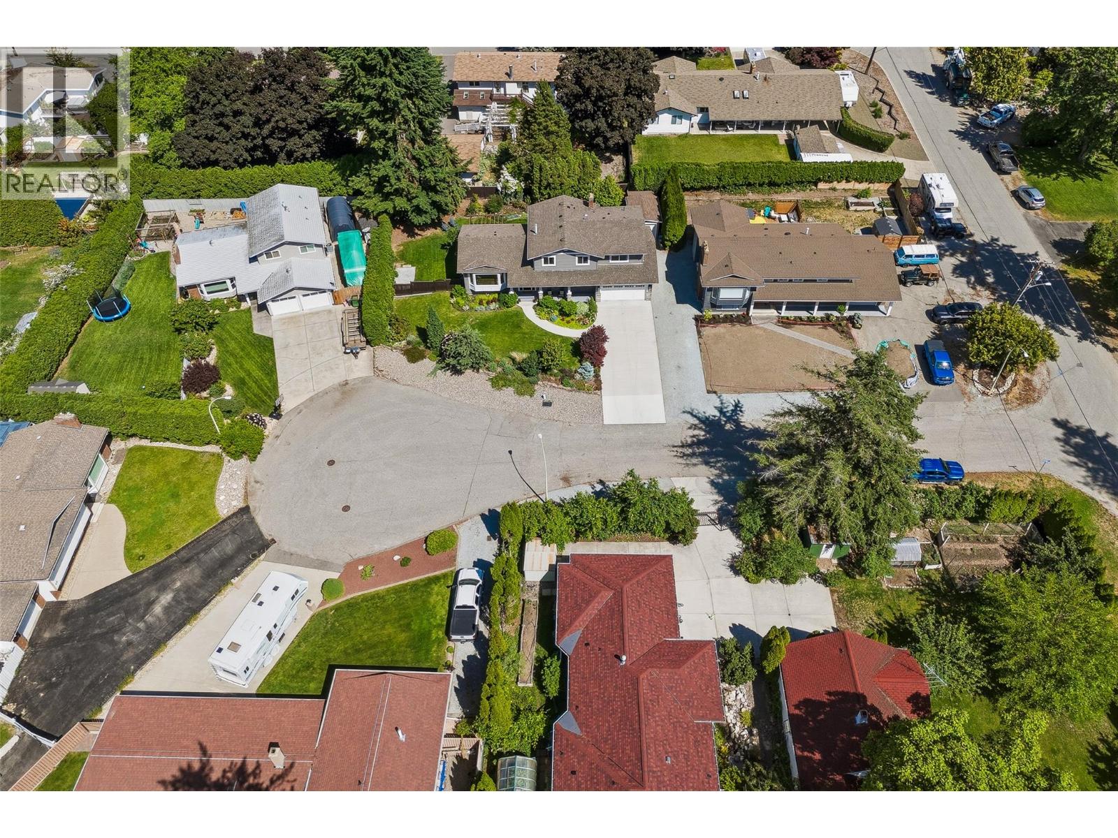  882 Roma Court, Kelowna