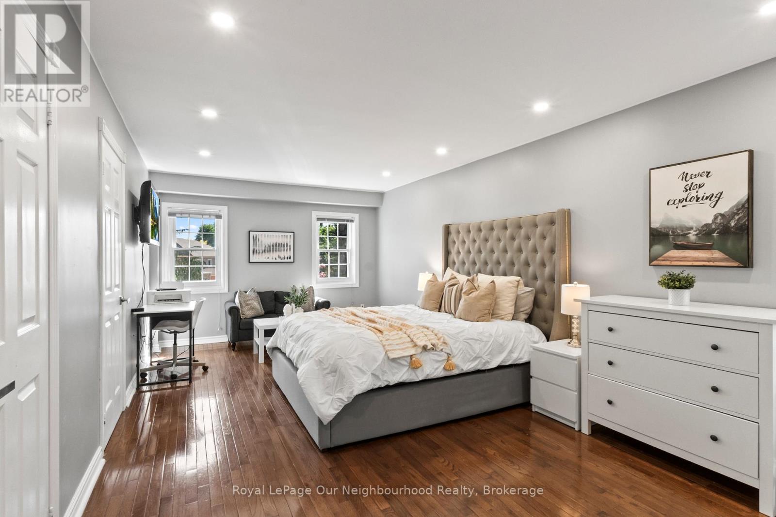 44 GATCOMBE CIRCLE - 16