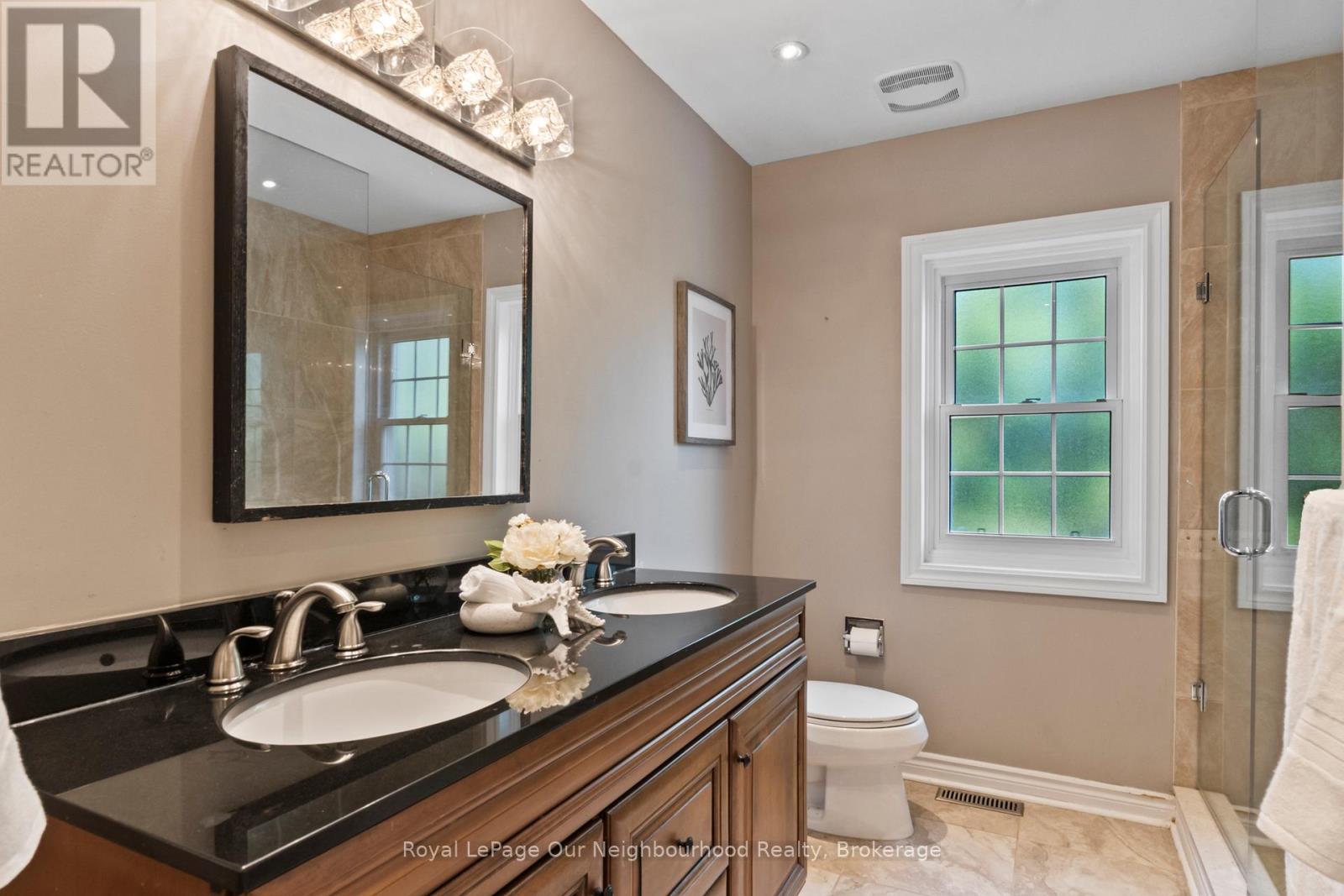 44 GATCOMBE CIRCLE - 18