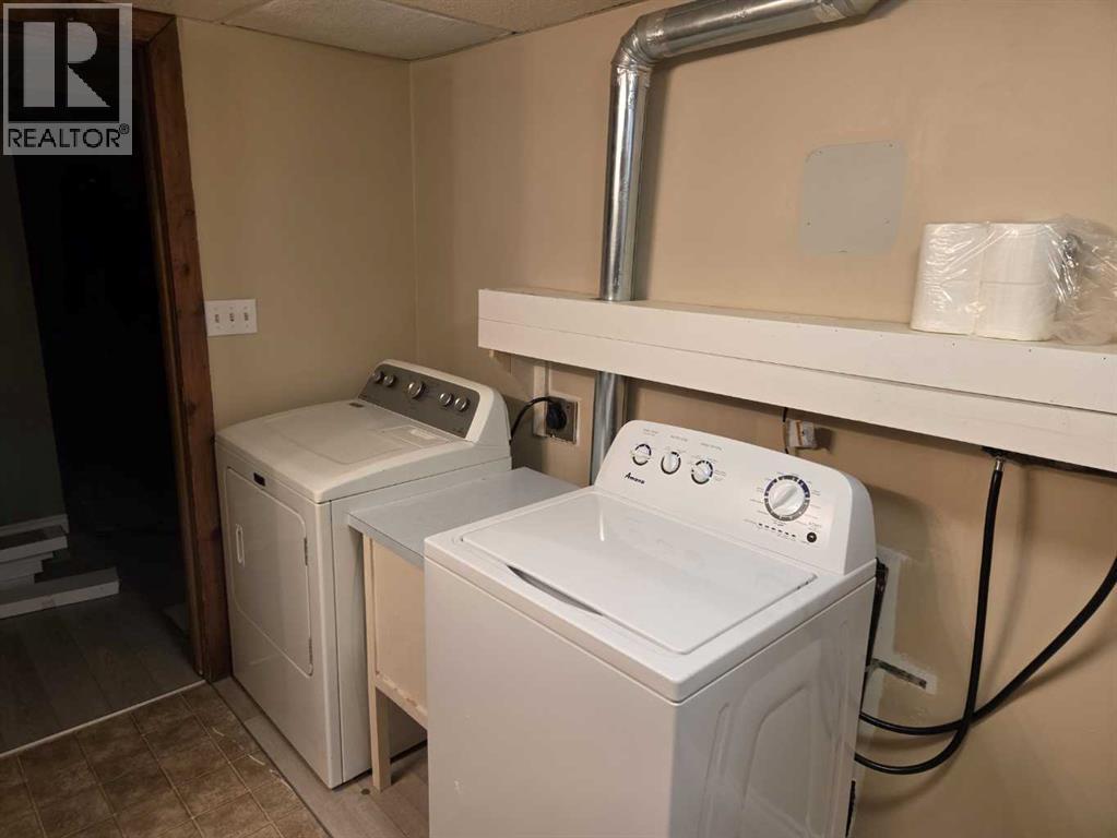 3532 50 Avenue E - 28