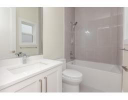15672 82a Avenue, Surrey, BC V4N0R9 Photo 12