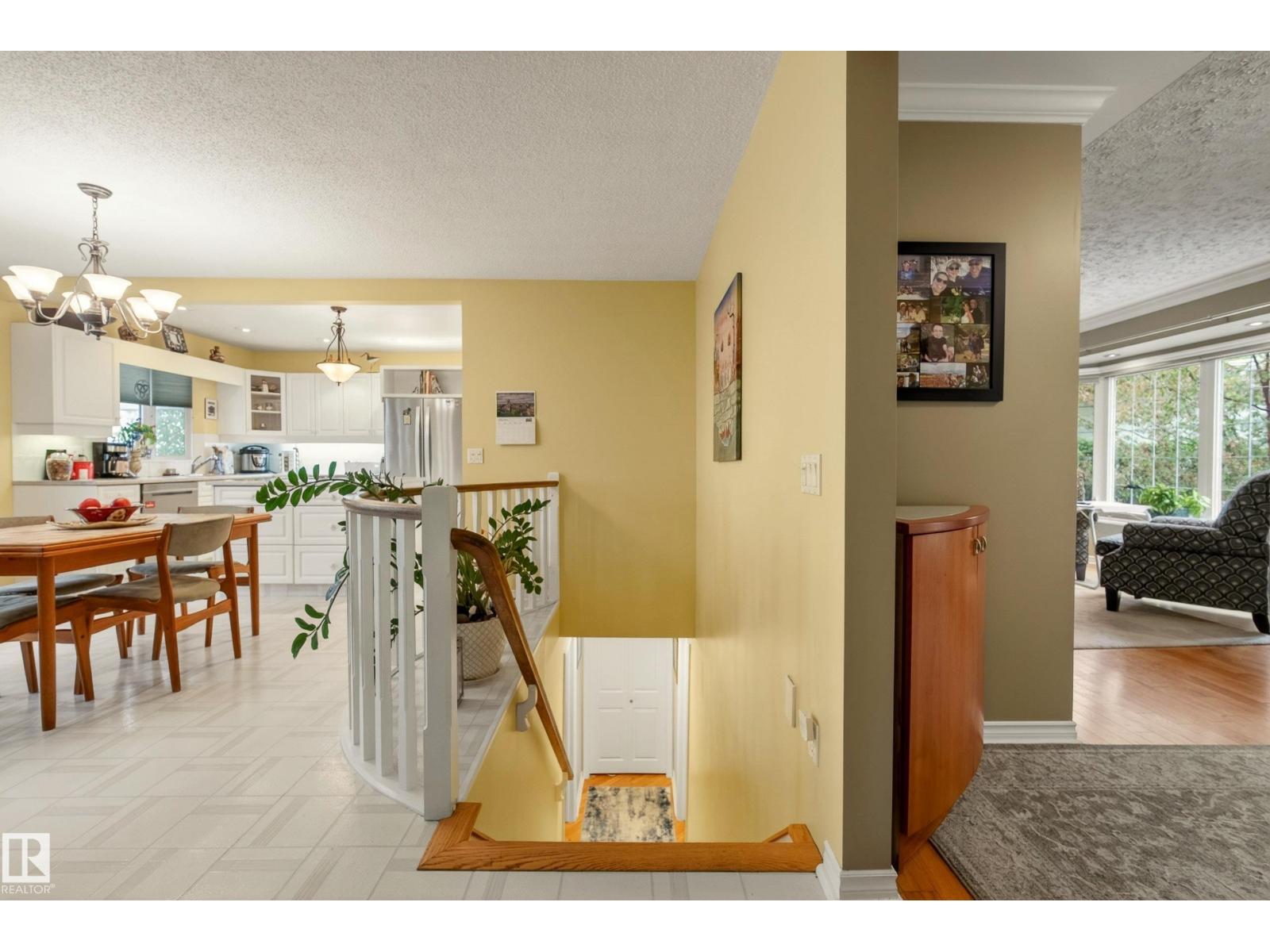 78 GOODRIDGE DR - 29