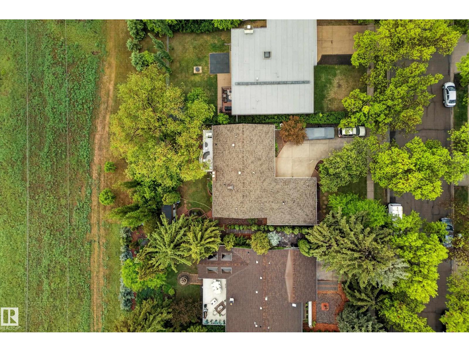 78 GOODRIDGE DR - 2