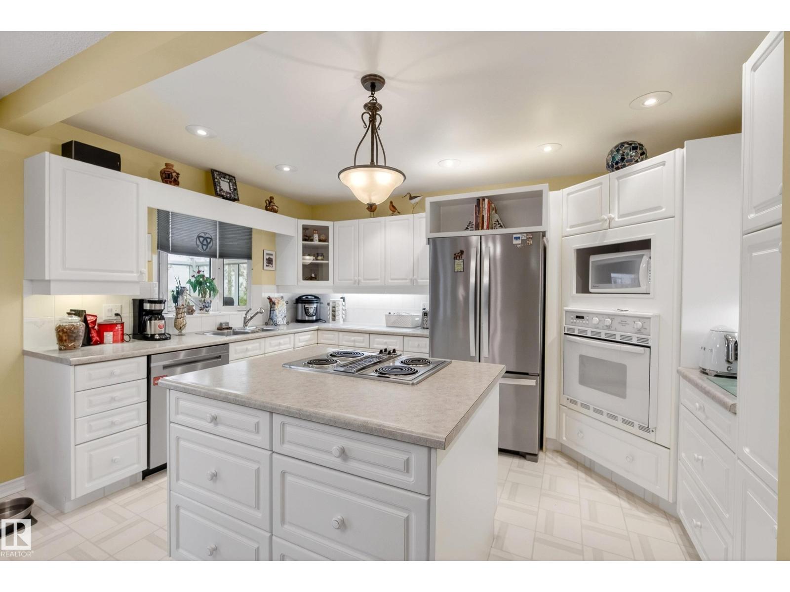 78 GOODRIDGE DR - 14