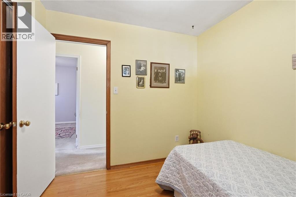 1347 FISHER Avenue - 26
