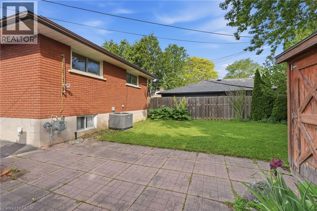 1347 FISHER Avenue - 37